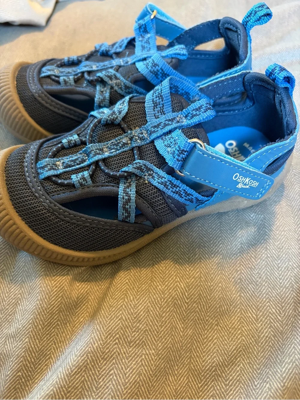 OshKosh Bgosh durable water